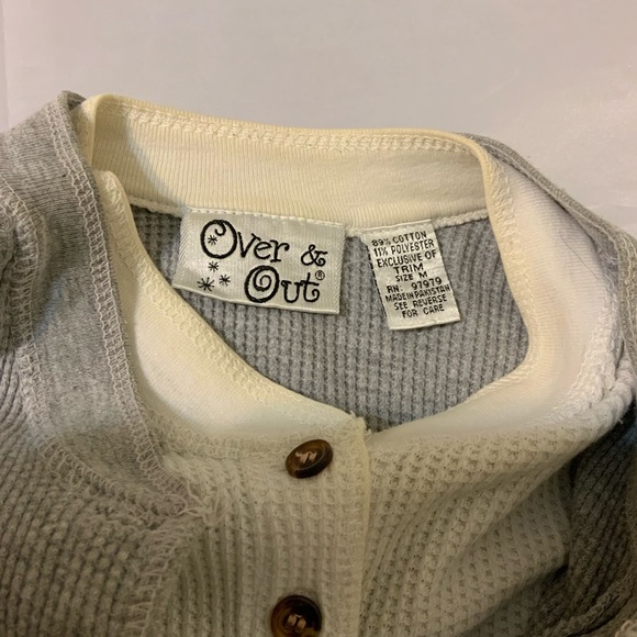 Over & Out 1/4 Button-UP Thermal Long Sleeves Gray/Ivory Top - Picture 4 of 8